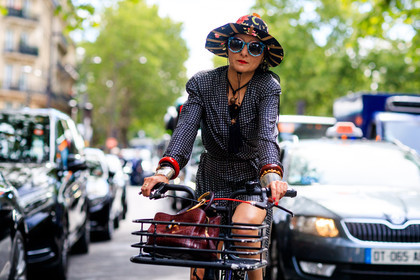 street style, jonathan paciullo, FW, frenchystyle, fashion week, PFW, PARIS, SPRING SUMMER 2019, SS 19, catherine baba, horizontal, atmosphere details, detail