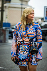 bag, black bag, black skirt, blue skirt, blue top, camel top, chain necklace, color, croco bag, crossbody bag, E.T print, leather bag, Louane   ANne Peichert, multicolor, necklace, phone, print, printed skirt, printed top, skirt, top, wrap skirt, fashion week, frenchystyle, FW, jonathan paciullo, street style, PFW, PARIS, SPRING SUMMER 2022, SS 22, vertical, atmosphere details