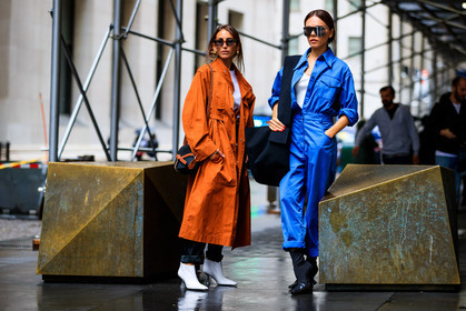 black bag, black shoes, blue jumpsuit, camel coat, chloe loulou de saison, evangelie smyrniotaki, high heels, leather bag, leather shoes, loewe, sunglasses, trench coat, white boots, street style, jonathan paciullo, FW, frenchystyle, fashion week, NYFW, NEW YORK, SPRING SUMMER 2019, SS 19, atmosphere details, horizontal, full length