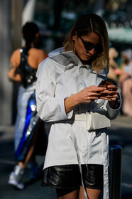 black shorts, fanny pack, leather shorts, sunglasses, white bag, white jacket, MILAN, MFW, fashion week, frenchystyle, FW, jonathan paciullo, street style, AUTUMN WINTER 2019-2020, AW 19-20, FALL WINTER 2019-2020, FW 19-20, vertical, atmosphere details, detail