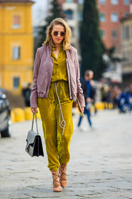 AUTUMN WINTER 2016-2017, AW 16-17, black bag, FALL WINTER 2016-2017, fashion week, frenchystyle, full length, FW, FW 16-17, grey bag, gucci, jonathan paciullo, lace up shoes, leather bag, leather jacket, leather shoes, LFW, LONDON, MENSWEAR, monogram, mustard, nude heels, nude sandals, pink, pink jacket, street style, suede jacket, suede shoes, sunglasses, teddy jacket, velvet, vertical, yellow, yellow jumpsuit