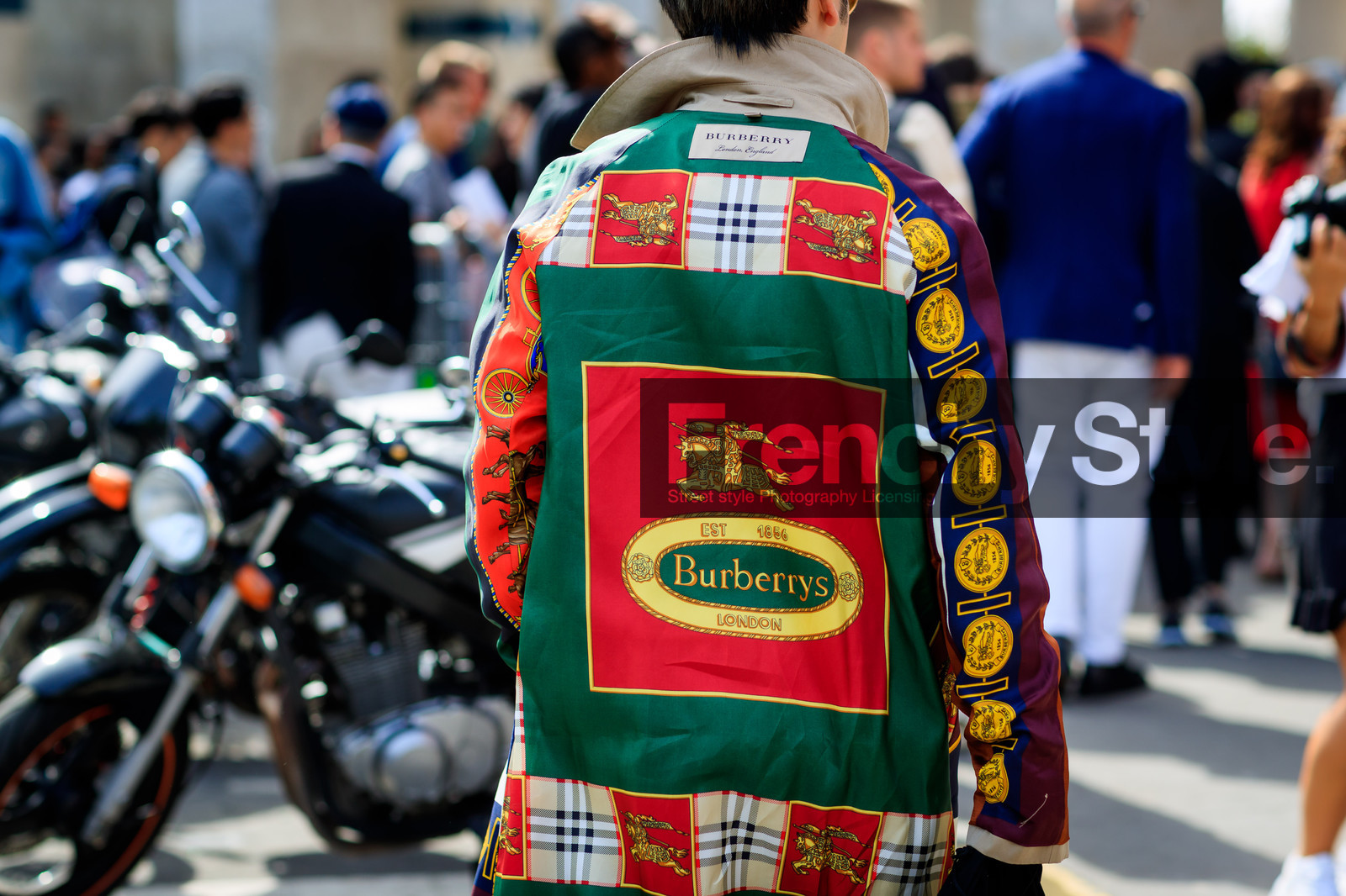 street style, jonathan paciullo, FW, frenchystyle, fashion week, PFW, PARIS, SPRING SUMMER 2019, SS 19, horizontal, atmosphere details, detail