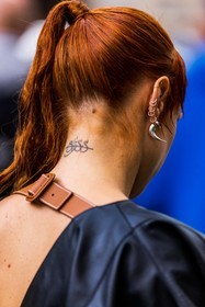 back, back detail, black top, Courtney Trop, earrings, hairstyle, leather top, open back, pony tails, silver earrings, tattoo, street style, jonathan paciullo, FW, frenchystyle, fashion week, PFW, PARIS, SPRING SUMMER 2022, SS 22, vertical, atmosphere details