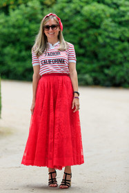 dior skirt, dior total look, long skirt, silk skirt, red skirt, lace skirt, black sandals, suede sandals, multi straps sandals, striped t-shirt, red t-shirt, white t-shirt, letter printed t-shirt, logo printed t-shirt, short sleeves t-shirt, dior t-shirt, hair scarf, bandana, bandana scarf, red scarf, dior bracelet, lucky charm bracelet, fashion week, frenchystyle, FW, jonathan paciullo, street style, PFW, PARIS, AUTUMN WINTER 2021-2022, FALL WINTER 2021-2022, FW 21-22, vertical, full length