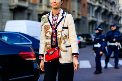 animal print, atmosphere details, AUTUMN WINTER 2017-2018, AW 17-18, beige jacket, black pants, caroline issa, detail, embroidered jacket, embroideries, FALL WINTER 2017-2018, fashion week, frenchystyle, FW, FW 17-18, graphic shirt, gucci, horizontal, jonathan paciullo, leather bag, MFW, MILAN, printed shirt, red bag, street style, trousers