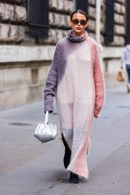 bag, black boots, black sunglasses, dress, leather bag, pastel, pink dress, purple dress, Sarah Lou Falk, silver bag, sunglasses, wool dress, street style, jonathan paciullo, FW, frenchystyle, fashion week, PFW, PARIS, SPRING SUMMER 2022, SS 22, vertical, full length