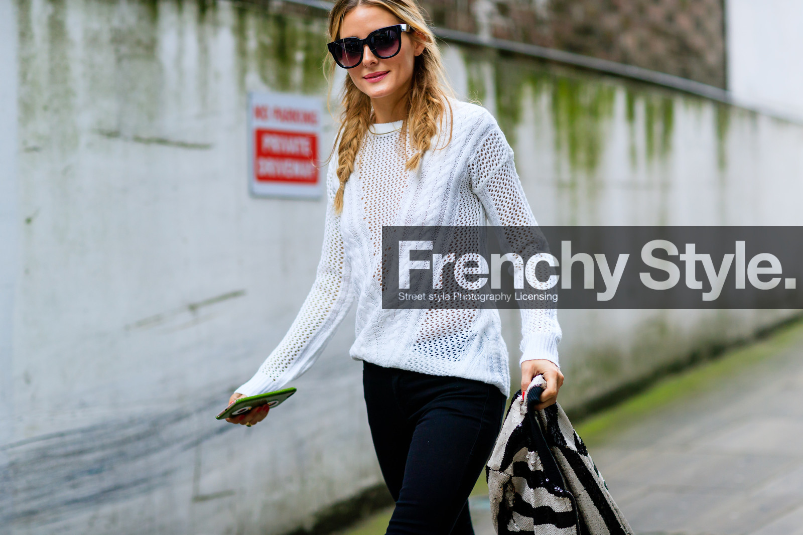 atmosphere details, black pants, detail, fashion week, frenchystyle, FW, horizontal, jonathan paciullo, LFW, LONDON, olivia palermo, SPRING SUMMER 2017, SS 17, street style, sunglasses, trousers, white knit, white sweater, woman