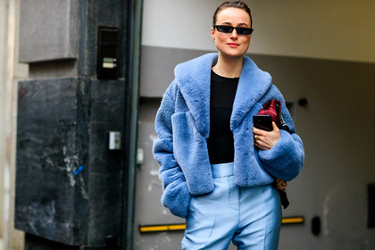 blue fur coat, blue jacket, blue pants, fur jacket, leather bag, red bag, sunglasses, trousers, fashion week, frenchystyle, FW, jonathan paciullo, street style, MFW, MILAN, AUTUMN WINTER 2018-2019, FALL WINTER 2018-2019, FW 18-19, horizontal, atmosphere details, lena lademann