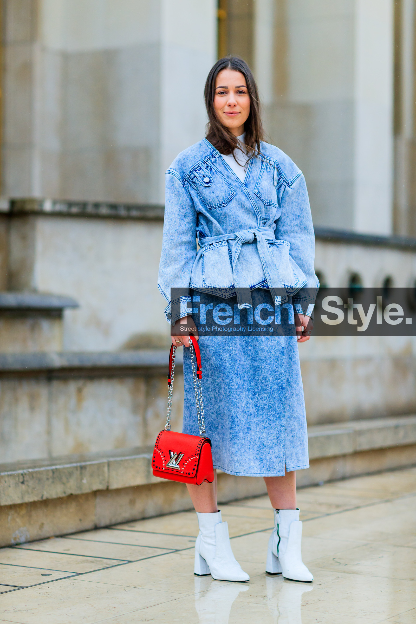 alice & j.s, AUTUMN WINTER 2017-2018, AW 17-18, blue denim, denim jacket, denim skirt, FALL WINTER 2017-2018, fashion week, frenchystyle, full length, FW, FW 17-18, high heels, jonathan paciullo, leather bag, leather shoes, louis vuitton, PARIS, PFW, red bag, street style, vertical, white boots