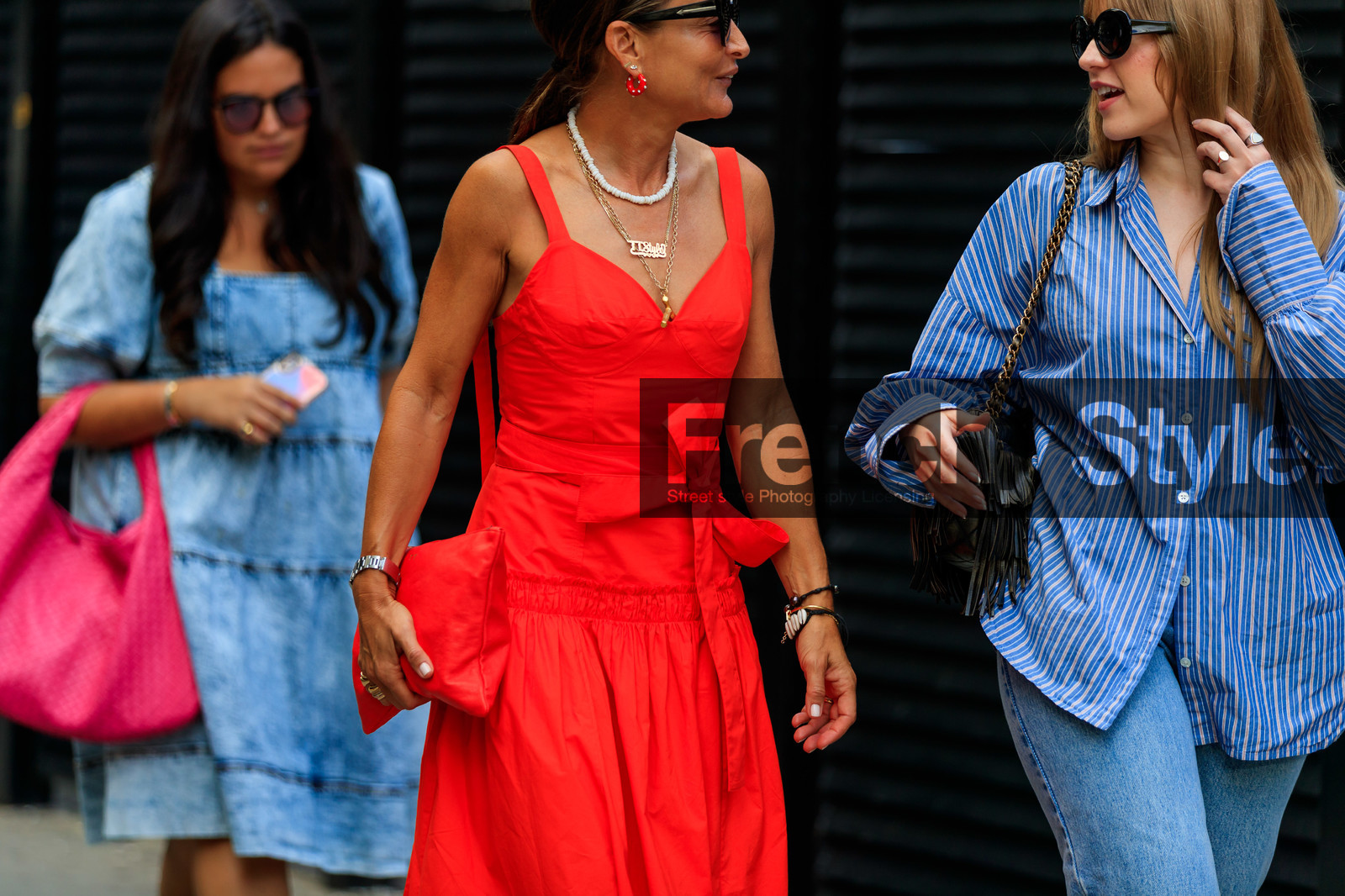bracelet, earrings, leather bag, leather shoes, necklace, red bag, red dress, sunglasses, tone on tone, total look red, fashion week, frenchystyle, FW, jonathan paciullo, street style, NEW YORK, NYFW, SPRING SUMMER 2020, SS 20, horizontal, atmosphere details, detail
