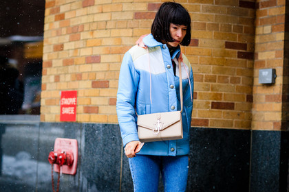 atmosphere details, AUTUMN WINTER 2017-2018, AW 17-18, blue denim, blue jacket, clara cornet, denim pants, detail, down jacket, FALL WINTER 2017-2018, fashion week, frenchystyle, FW, FW 17-18, horizontal, jeans, jonathan paciullo, jw anderson, leather bag, miu miu, NEW YORK, NYFW, pink bag, street style, trousers