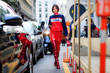 atmosphere details, AUTUMN WINTER 2017-2018, AW 17-18, choker, doina ciobanu, FALL WINTER 2017-2018, fashion week, frenchystyle, full length, FW, FW 17-18, graphic sweater, high boots, high heels, horizontal, jonathan paciullo, leather bag, leather boots, leather shoes, leather skirt, MFW, MILAN, necklace, printed bag, printed sweater, red bag, red boots, red skirt, street style, vêtements