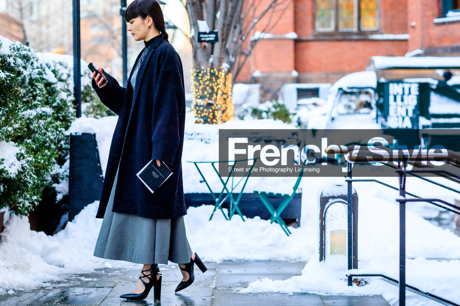 atmosphere details, AUTUMN WINTER 2017-2018, AW 17-18, beige bag, black boots, black coat, FALL WINTER 2017-2018, fashion week, frenchystyle, full length, FW, FW 17-18, horizontal, jonathan paciullo, kozue akimoto, NEW YORK, NYFW, street style
