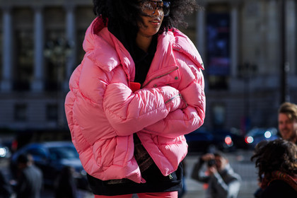 atmosphere details, AUTUMN WINTER 2016-2017, AW 16-17, curly hair, detail, down jacket, FALL WINTER 2016-2017, fashion week, frenchystyle, FW, FW 16-17, horizontal, jonathan paciullo, julia sarr-jamois, oversize, PARIS, PFW, pink jacket, pink pants, street style, trousers
