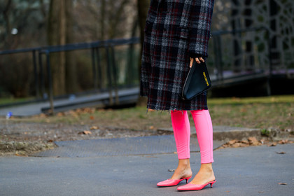 balenciaga, black bag, checked, graphic bag, graphic jacket, grey coat, leather bag, leather shoes, pink pants, pink shoes, plaid, printed jacket, trousers, viktoria rader, MILAN, MFW, fashion week, frenchystyle, FW, jonathan paciullo, street style, AUTUMN WINTER 2019-2020, AW 19-20, FALL WINTER 2019-2020, FW 19-20, atmosphere details, detail, horizontal