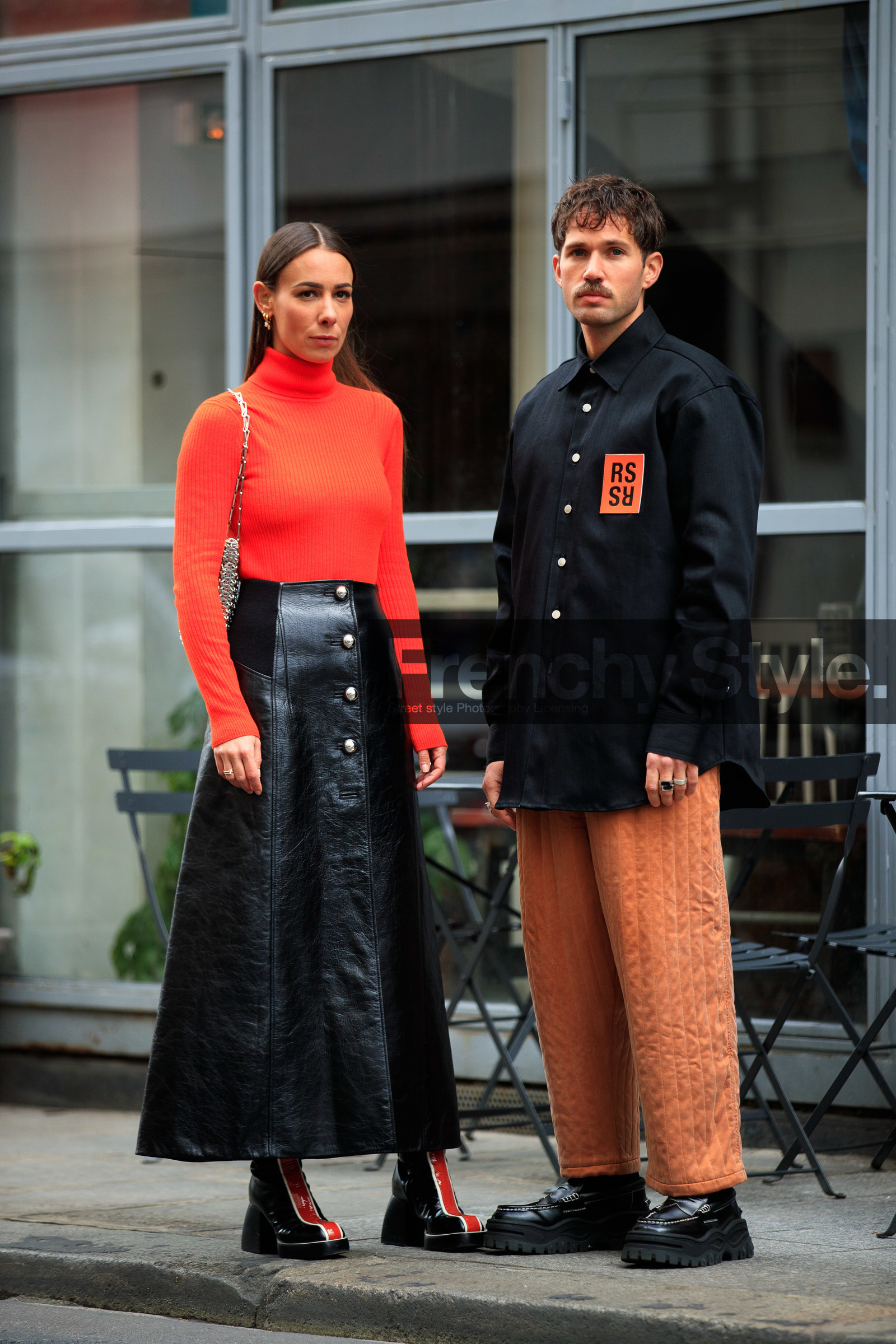alice barbier, alice & j.s, JS roques, red pullover, turtleneck pullover, long skirt, button skirt, split skirt, polish skirt, black leather boots, black leather skirt, striped boots, red leather boots, nodaleto boots, low boots, silvered bag, metalic bag, shoulder bag, paco rabanne bag, paco rabanne skirt, PARIS, PFW, fashion week, frenchystyle, FW, jonathan paciullo, street style, SPRING SUMMER 2021, SS 21, vertical, full length