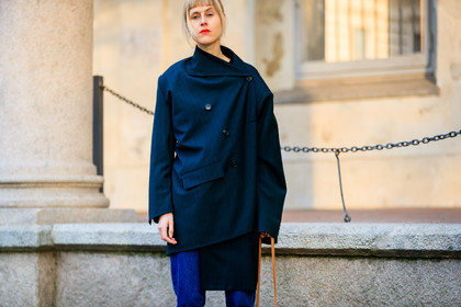 black jacket, blue denim, denim pants, jeans, trousers, fashion week, frenchystyle, FW, jonathan paciullo, street style, MFW, MILAN, AUTUMN WINTER 2018-2019, FALL WINTER 2018-2019, FW 18-19, horizontal, atmosphere details, linda tol