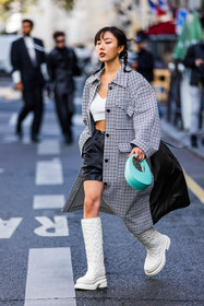 bag, black and white, black short, blue bag, boots, coperni bag, crop top, grey trenchcoat, leather boots, leather short, print, printed trenchcoat, short, tartan, trench, white boots, white crop top, Xiayan, street style, jonathan paciullo, FW, frenchystyle, fashion week, PFW, PARIS, SPRING SUMMER 2022, SS 22, vertical, full length