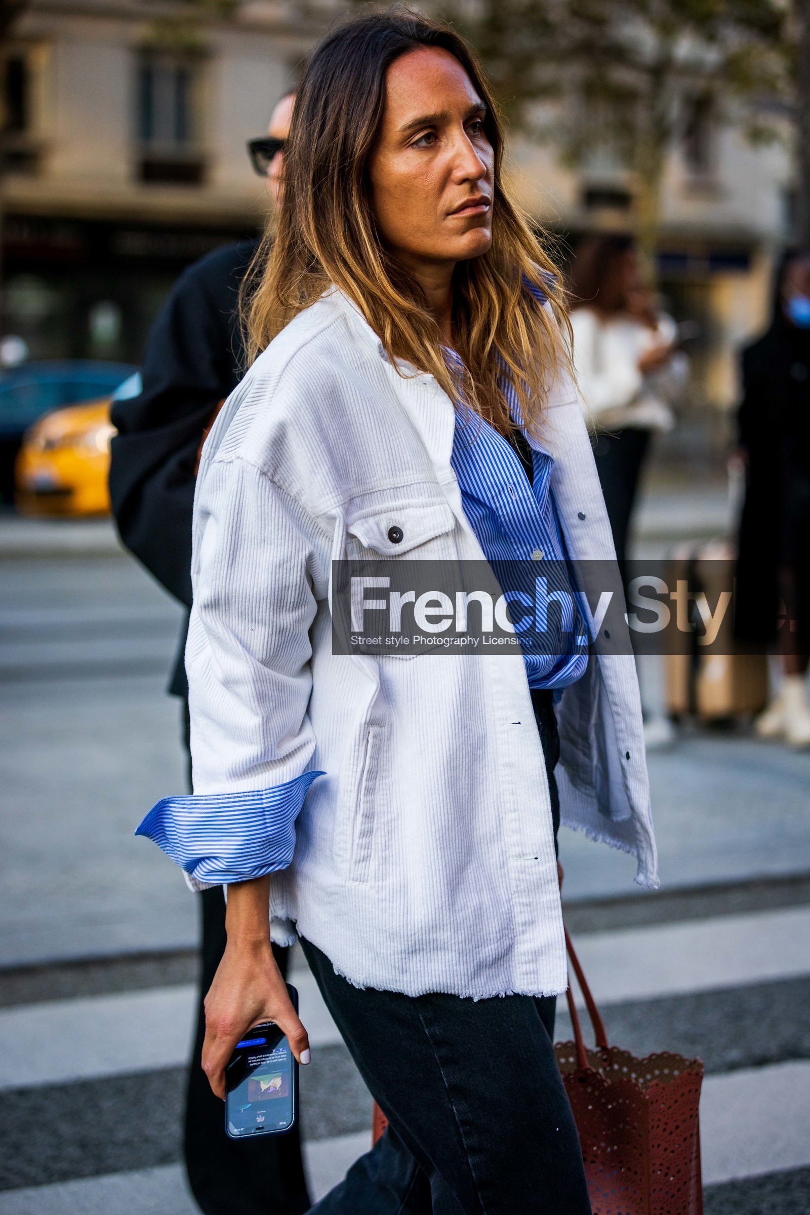 black denim, blue shirt, corduroy jacket, jacket, shirt, striped shirt, stripes, white jacket, street style, jonathan paciullo, FW, frenchystyle, fashion week, PFW, PARIS, SPRING SUMMER 2022, SS 22, vertical, atmosphere details