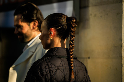 dior, dior earrings, pearls, braided hair, braided pony tails, black jacket, hair, close up, fashion week, frenchystyle, FW, jonathan paciullo, street style, PARIS, PFW, SPRING SUMMER 2022, SS 22, atmosphere details, detail, horizontal, alice barbier, JS roques