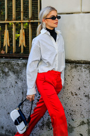 black and white bag, black turtleneck, caro daur, graphic bag, leather bag, prada, printed bag, red pants, sunglasses, trousers, white shirt, MILAN, MFW, fashion week, frenchystyle, FW, jonathan paciullo, street style, AUTUMN WINTER 2019-2020, AW 19-20, FALL WINTER 2019-2020, FW 19-20, vertical, atmosphere details, detail