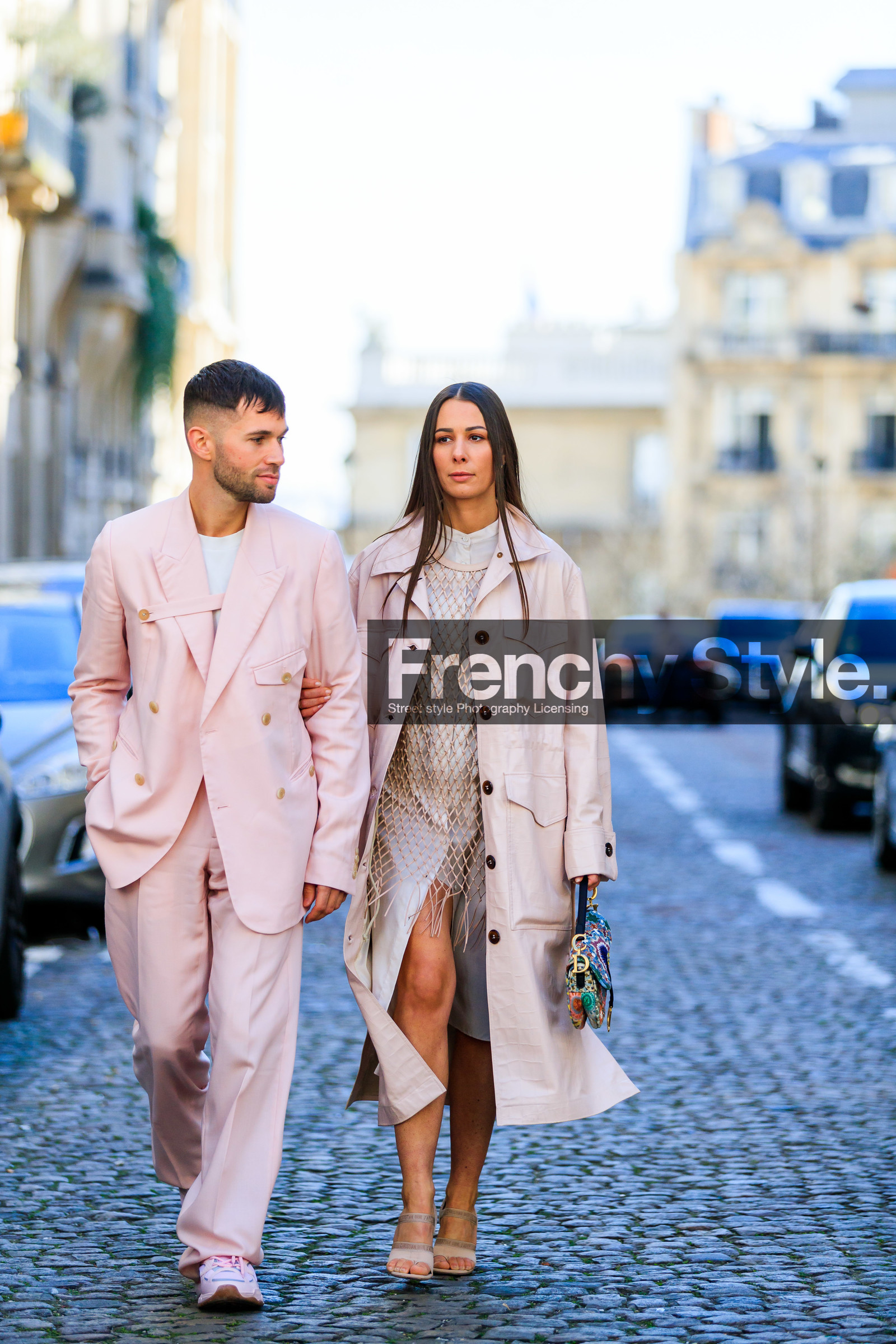 alice & j.s, christian dior, dior homme, embroidered bag, fishnet, graphic bag, graphic dress, leather bag, leather shoes, multicolor bag, pink coat, pink dress, pink jacket, pink pants, pink shoes, pink suit, printed bag, printed dress, saddle bag, trousers, white shoes, fashion week, frenchystyle, FW, jonathan paciullo, street style, PFW, PARIS, AUTUMN WINTER 2019-2020, AW 19-20, FALL WINTER 2019-2020, FW 19-20, vertical, full length