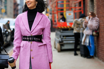 black belt, black turtleneck, pink coat, street style, jonathan paciullo, FW, frenchystyle, fashion week, NYFW, NEW YORK, AUTUMN WINTER 2018-2019, AW 18-19, FALL WINTER 2018-2019, FW 18-19, atmosphere details, horizontal, detail, caroline issa
