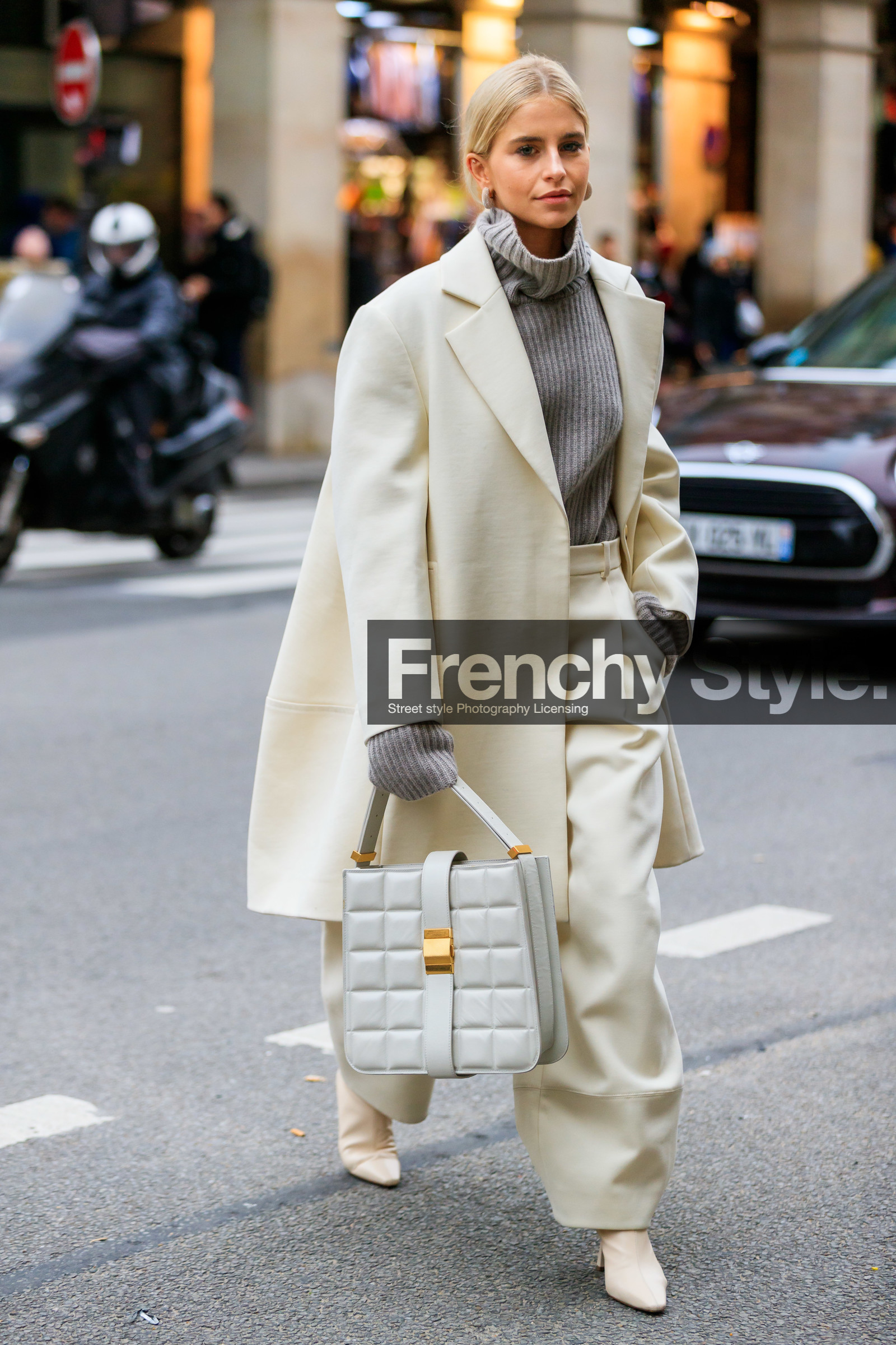 caro daur, white jacket, white pants, white leather bag, white leather boots, grey pullover, turtleneck pullover, oversize jacket, oversize pants, hand bag, quilted bag, strassed earrings, round shape earrings, celine earrings, fashion week, frenchystyle, FW, jonathan paciullo, street style, PFW, PARIS, AUTUMN WINTER 2020-2021, FALL WINTER 2020-2021, FW 20-21, vertical, full length