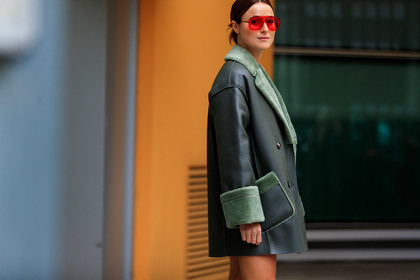 lena lademann, armani total look, armani sunglasses, armani coat, red sunglasses, futurist shape sunglasses, kaki leather coat, fur collar coat, jacket dress, fashion week, frenchystyle, FW, jonathan paciullo, street style, MFW, MILAN, SPRING SUMMER 2020, SS 20