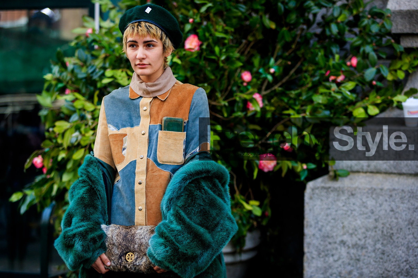 beret, brown bag, brown shirt, corduroy, fur bag, fur jacket, green fur, green hat, green jacket, green pants, leather shirt, patchwork, tory burch, trousers, street style, jonathan paciullo, FW, frenchystyle, fashion week, NYFW, NEW YORK, AUTUMN WINTER 2018-2019, AW 18-19, FALL WINTER 2018-2019, FW 18-19, atmosphere details, horizontal, detail