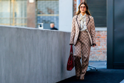 graphic jacket, graphic pants, graphic shirt, graphic suit, gucci, leather bag, pink jacket, pink pants, pink suit, printed jacket, printed pants, printed shirt, printed suit, red bag, sunglasses, trousers, white blouse, fashion week, frenchystyle, FW, jonathan paciullo, street style, MFW, MILAN, AUTUMN WINTER 2018-2019, FALL WINTER 2018-2019, FW 18-19, horizontal, atmosphere details, full length, negin mirsalehi