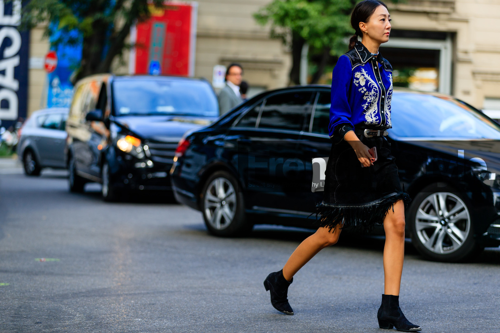 atmosphere details, black belt, black boots, black skirt, blue shirt, fashion week, frenchystyle, full length, FW, horizontal, jonathan paciullo, leather belt, leather shoes, MFW, MILAN, printed shirt, SPRING SUMMER 2017, SS 17, street style, suede shoes