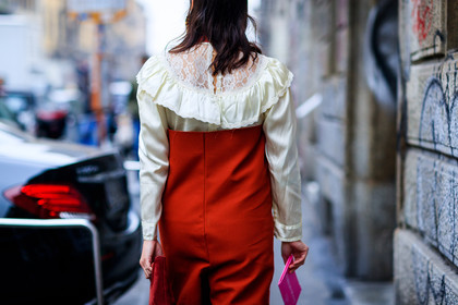 atmosphere details, AUTUMN WINTER 2017-2018, AW 17-18, back detail, beige shirt, detail, FALL WINTER 2017-2018, fashion week, frenchystyle, FW, FW 17-18, horizontal, jonathan paciullo, lace, MFW, MILAN, rachael wang, red jumpsuit, street style