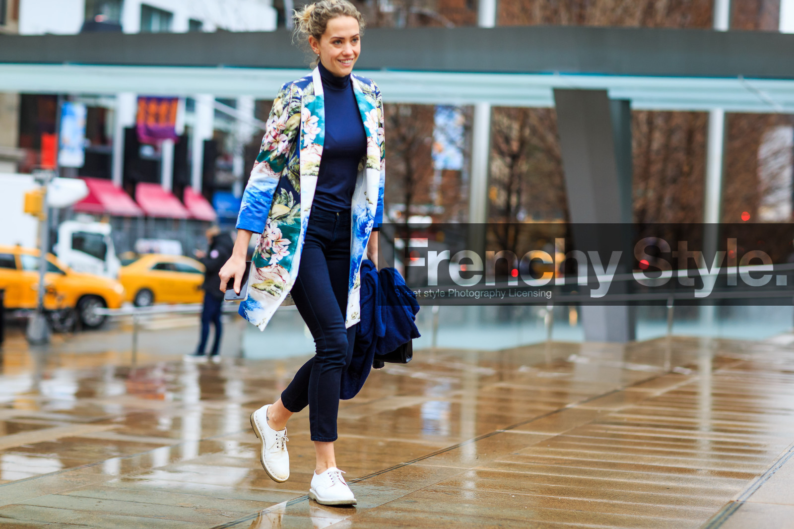 atmosphere details, AUTUMN WINTER 2016-2017, AW 16-17, blue denim, blue jacket, blue sweater, denim pants, derbies, fashion week, floral, flower, frenchystyle, full length, FW, FW 16-17, horizontal, jeans, jonathan paciullo, leather shoes, NEW YORK, NYFW, printed jacket, street style, trousers, turtleneck sweater, white shoes, woman
