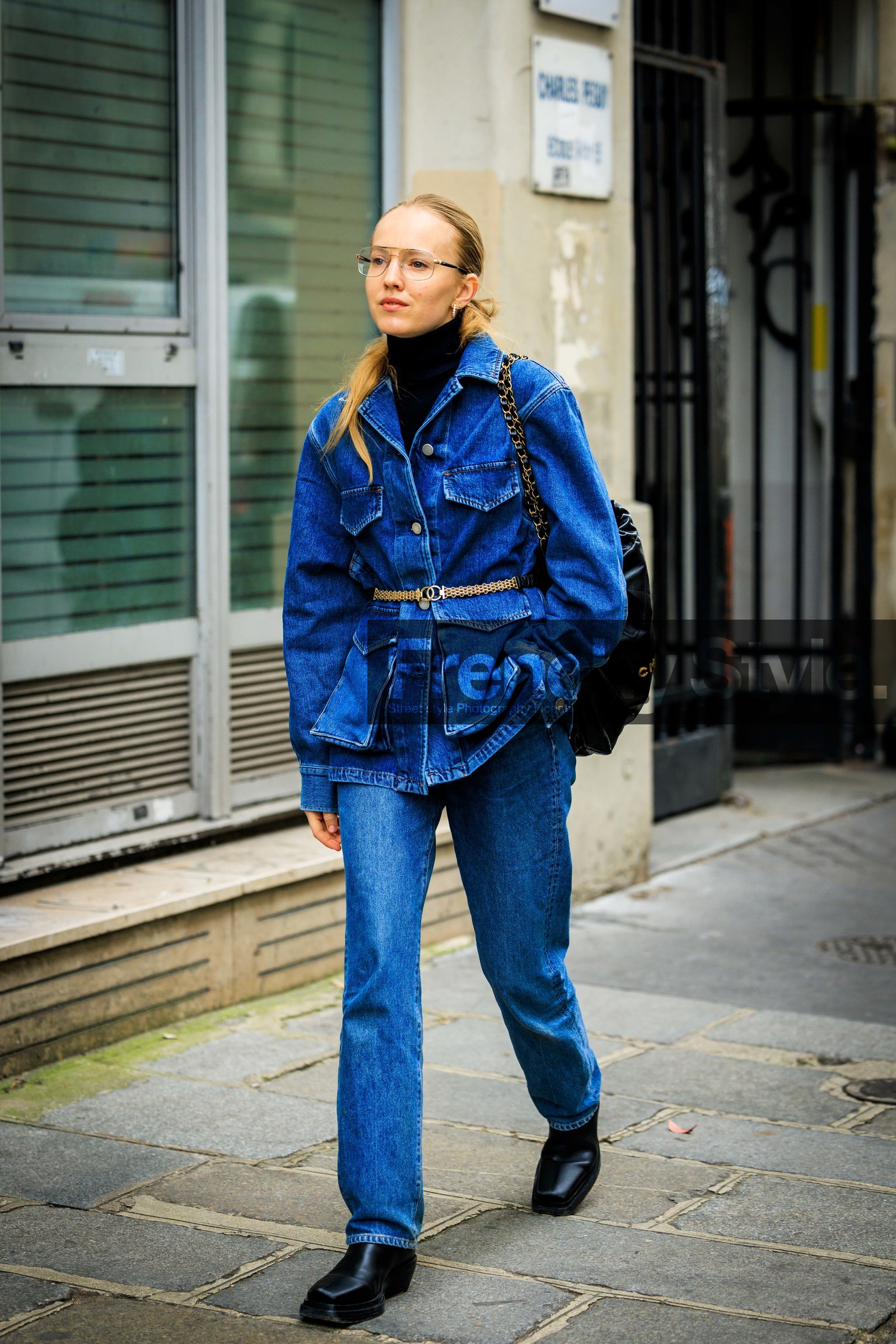 total denim look, glasses, belt, chanel belt, denim jacket, jeans, black boots, chanel bag, black bag, alexandra carl, fashion week, frenchystyle, FW, jonathan paciullo, street style, AUTUMN WINTER 2022-2023, FALL WINTER 2022_2023, FW 22-23, PFW, PARIS, vertical, full length