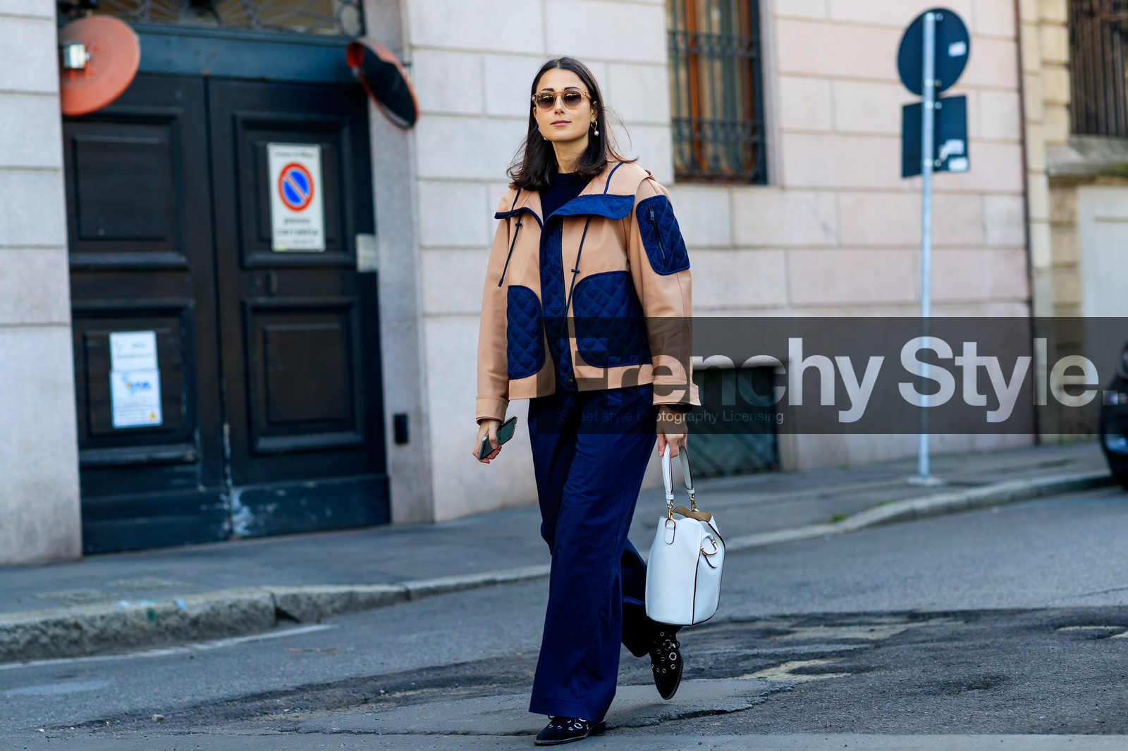 beige jacket, black shoes, earrings, graphic jacket, julia haghjoo, leather bag, leather shoes, navy pants, pearls, printed jacket, sunglasses, trousers, white bag, MILAN, MFW, fashion week, frenchystyle, FW, jonathan paciullo, street style, AUTUMN WINTER 2019-2020, AW 19-20, FALL WINTER 2019-2020, FW 19-20, atmosphere details, full length, horizontal