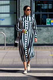 caroline issa, persol sunglasses, brown scale sunglasses, striped dress, dark green and white dress, white leather bag, chain strap bag, golden chain strap bag, white leather shoes, white polish shoes, flat shoes, high collar dress, collar details, laced shoes, button dress, fashion week, frenchystyle, FW, jonathan paciullo, street style, vertical, full length