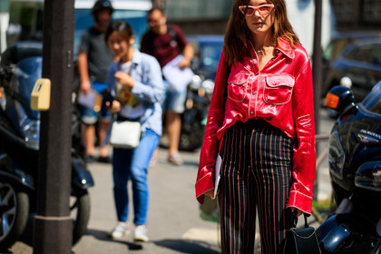 black bag, black pants, graphic pants, leather bag, printed pants, red shirt, striped pants, sunglasses, trousers, tucked in, fashion week, frenchystyle, FW, jonathan paciullo, street style, PFW, PARIS, atmosphere details, horizontal, detail, AUTUMN WINTER 2018-2019, FALL WINTER 2018-2019, FW 18-19, madelynn furlong