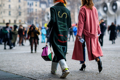 back detail, black heels, black shoes, embroidered coat, graphic bag, green coat, leather bag, multicolor bag, pink coat, printed shoes, trousers, white sneakers, fashion week, frenchystyle, FW, jonathan paciullo, street style, PFW, PARIS, SPRING SUMMER 2017, SS 17, HAUTE COUTURE, atmosphere details, detail, horizontal