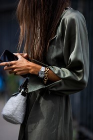 bag, bracelet, close up, detail, fluffy bag, gold bracelet, Julie Sergent Ferreri, khaki dress, silver watch, watch, white bag, fashion week, frenchystyle, FW, jonathan paciullo, street style, PFW, PARIS, SPRING SUMMER 2022, SS 22, vertical, atmosphere details