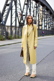 bag, black sunglasses, crossbody bag, dress, earrings, fluffly bag, gold bracelet, gold earrings, Julie Sergent Ferreri, khaki dress, longchamp bag, ring, strap, sunglasses, watch, fashion week, frenchystyle, FW, jonathan paciullo, street style, PFW, PARIS, SPRING SUMMER 2022, SS 22, vertical, full length