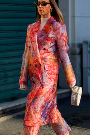 alice & j.s, floral, flowers, graphic jacket, leather bag, pink coat, pink pants, printed jacket, sunglasses, trousers, white bag, MILAN, MFW, fashion week, frenchystyle, FW, jonathan paciullo, street style, AUTUMN WINTER 2019-2020, AW 19-20, FALL WINTER 2019-2020, FW 19-20, vertical, atmosphere details, detail