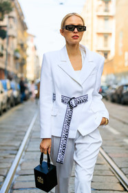 belt, black and white, black bag, leather bag, micol sabbadini, sunglasses, trousers, white jacket, white pants, white suit, fashion week, frenchystyle, FW, jonathan paciullo, street style, MFW, MILAN, AUTUMN WINTER 2019-2020, AW 19-20, FALL WINTER 2019-2020, FW 19-20, vertical, atmosphere details, detail