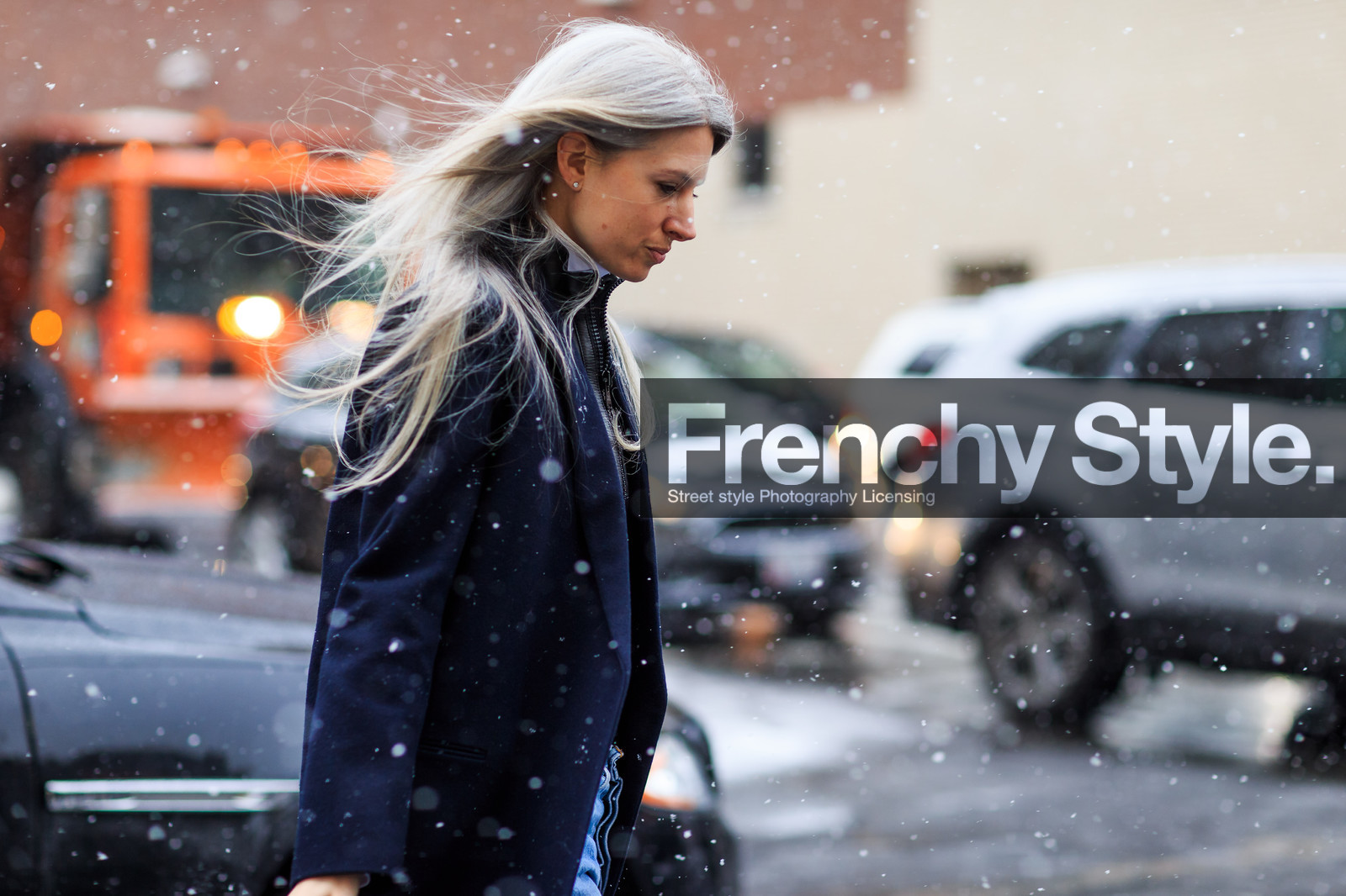 atmosphere details, AUTUMN WINTER 2016-2017, AW 16-17, blazer, detail, fashion week, frenchystyle, FW, FW 16-17, grey hair, horizontal, jonathan paciullo, navy jacket, NEW YORK, NYFW, sarah harris, street style, woman