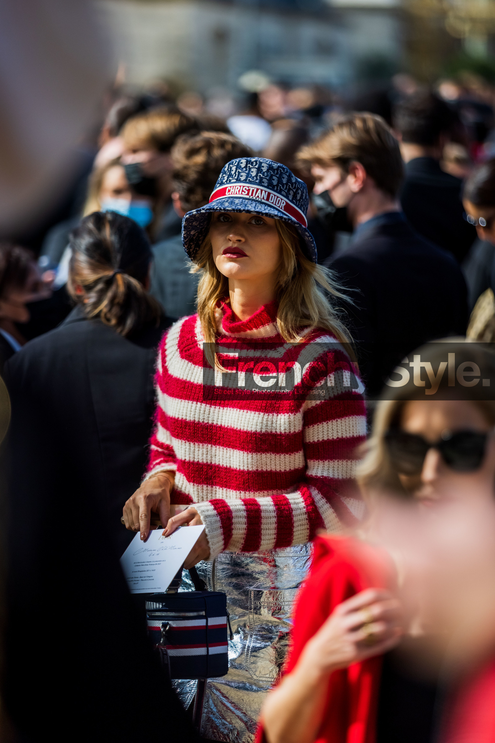 bag, bob, Chloé Lecareux, dior bag, dior logo, knitwear, logo print, navy bag, navy bob, printed bob, red knitwear, red turtleneck, silver skirt, skirt, striped turtleneck, stripes knitwear, turlteneck, street style, jonathan paciullo, FW, frenchystyle, fashion week, PFW, PARIS, SPRING SUMMER 2022, SS 22, vertical, atmosphere details