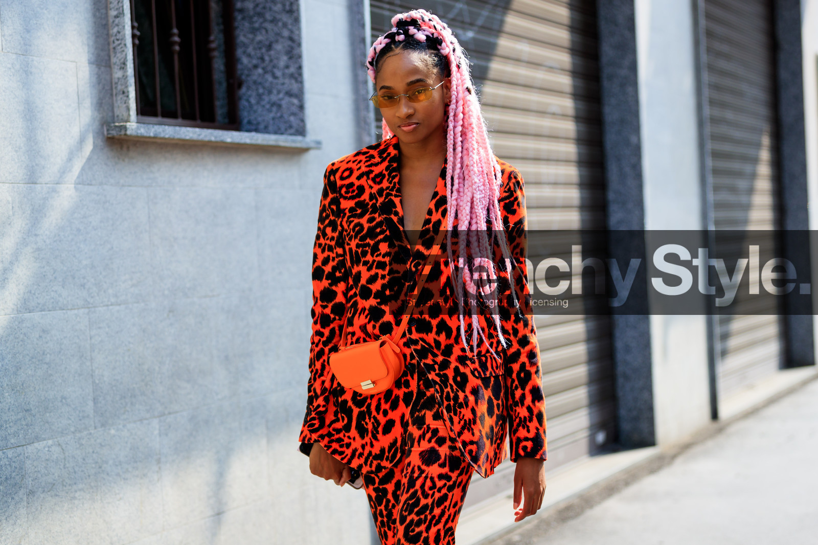 animal print, blazer, braids, candace marie, dyed hair, graphic jacket, graphic pants, graphic suit, leather bag, leopard, pink hair, printed jacket, printed pants, printed suit, red bag, red jacket, red pants, red suit, sunglasses, trousers, fashion week, frenchystyle, FW, jonathan paciullo, street style, MFW, MILAN, SPRING SUMMER 2019, SS 19, atmosphere details, horizontal, detail