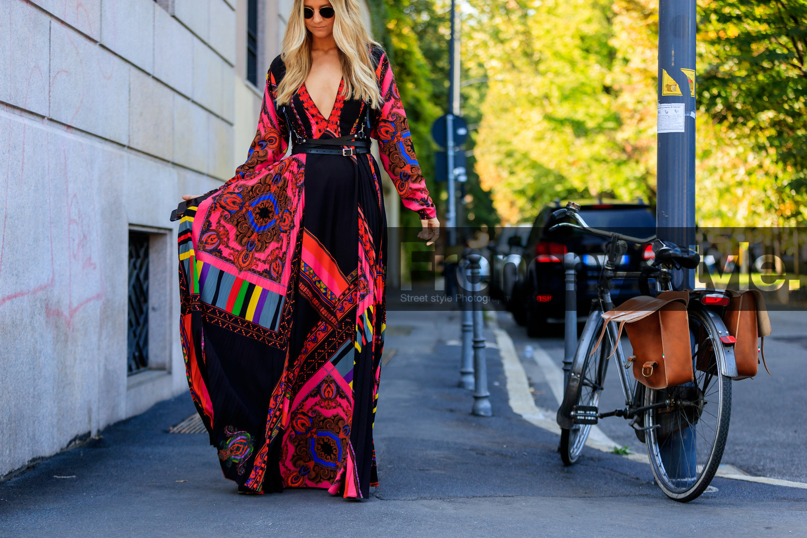 atmosphere details, detail, fashion week, frenchystyle, FW, graphic dress, harness, horizontal, jonathan paciullo, MFW, MILAN, multicolor dress, pleated dress, printed dress, SPRING SUMMER 2018, SS 18, street style, sunglasses