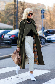 beige bag, black sweater, green coat, high heels, leather bag, leather shoes, necklace, sunglasses, tartan, trousers, turtleneck sweater, white pants, white shoes, xenia adonts, MILAN, MFW, fashion week, frenchystyle, FW, jonathan paciullo, street style, AUTUMN WINTER 2019-2020, AW 19-20, FALL WINTER 2019-2020, FW 19-20, vertical, full length