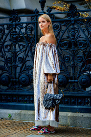 blue bag, Charlotte Groeneveld, christian dior, glitter, graphic bag, leather bag, leather shoes, long dress, monogram, multicolor shoes, off the shoulder, pink dress, printed bag, saddle bag, sequined dress, fashion week, frenchystyle, FW, jonathan paciullo, street style, NYFW, NEW YORK, SPRING SUMMER 2019, SS 19, vertical, full length