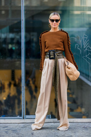 animal print, beige bag, beige pants, brown belt, brown sweater, green belt, leather bag, leather belt, maison martin margiela, ruffles, snake print, sunglasses, thora valdimars, trousers, MILAN, MFW, fashion week, frenchystyle, FW, jonathan paciullo, street style, AUTUMN WINTER 2019-2020, AW 19-20, FALL WINTER 2019-2020, FW 19-20, vertical, full length